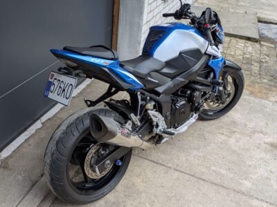 Suzuki GSR 750