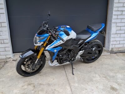 Suzuki GSR 750