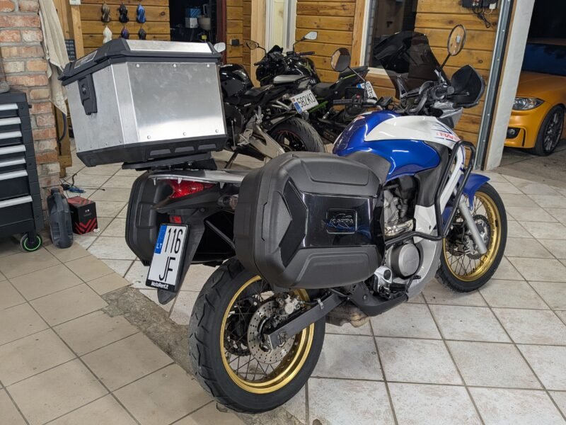 Honda Transalp XL700V